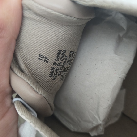 NWT Old Navy Women’s Sneakers Size 10 Neutral Beige Casual Shoes - Picture 7 of 9